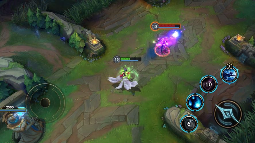 League of Legends: Wild Rift: in game screenshot of two players fighting.