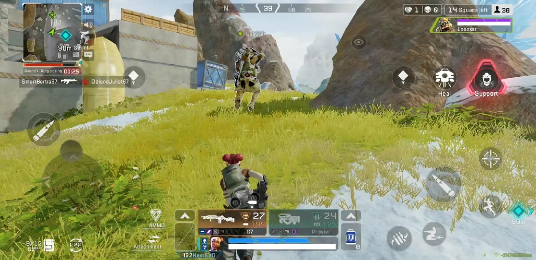 Apex Legends Mobile: A red-haired female character chasing a creature